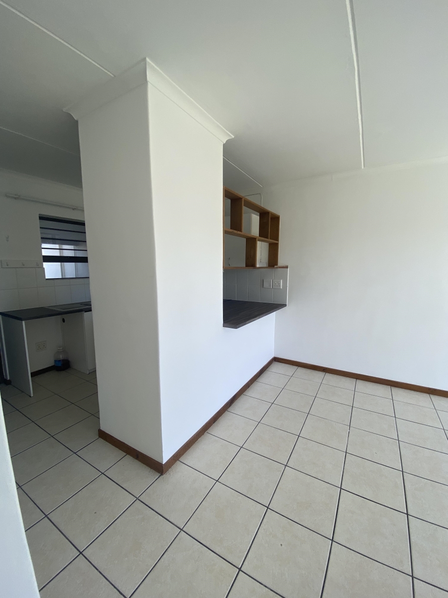 To Let 2 Bedroom Property for Rent in Guldenland Western Cape